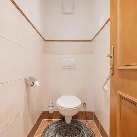 Severin דירה ניוסטיפט אים סטובאיטל